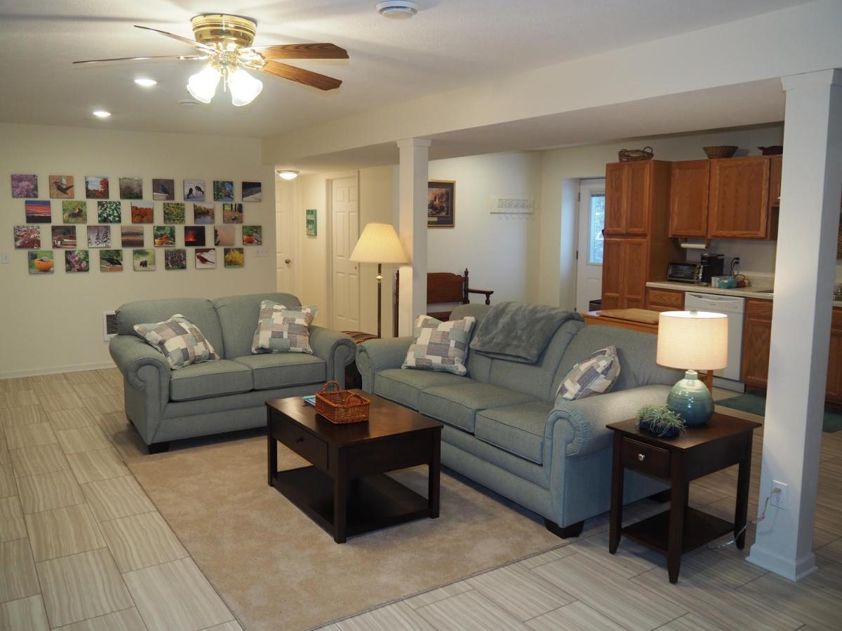 New! The Blessing - A Cute And Cozy Apartment! Benzonia Екстер'єр фото