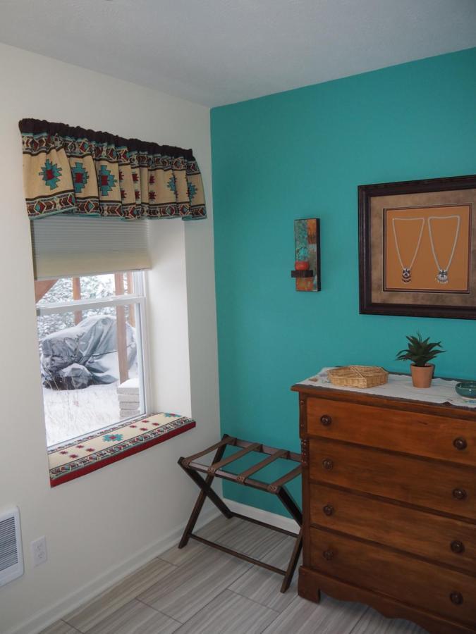 New! The Blessing - A Cute And Cozy Apartment! Benzonia Екстер'єр фото